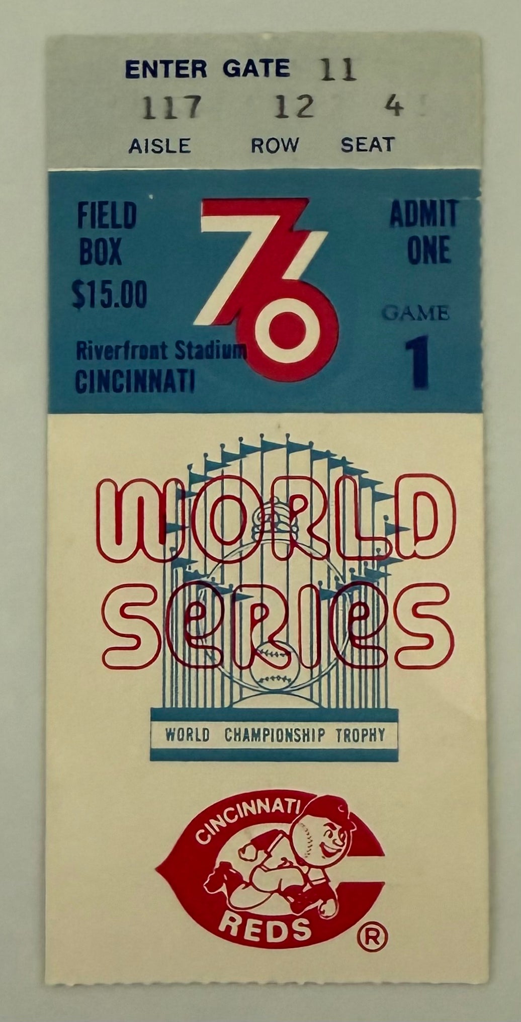 1976 World Series Game 1 between Cincinnati Reds and New York Yankees at Riverfront Stadium