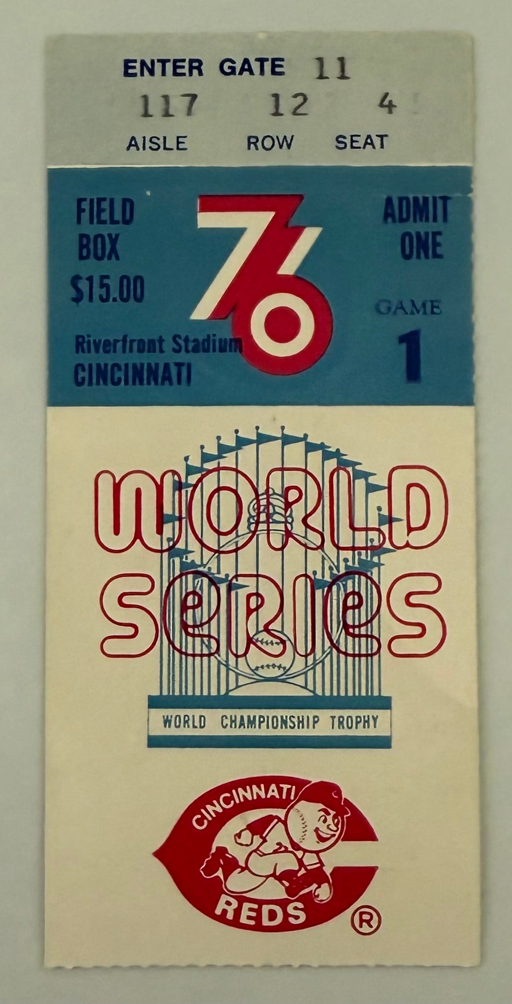 1976 World Series Game 1 between Cincinnati Reds and New York Yankees at Riverfront Stadium