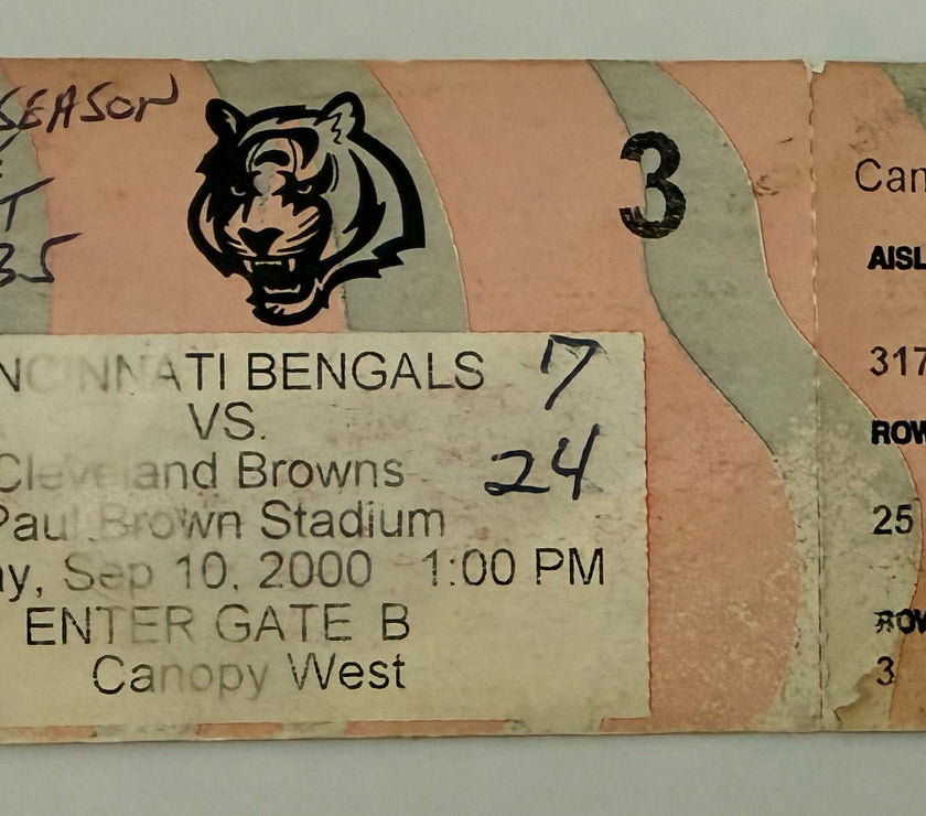 2000 First Regular Season Game at Paul Brown Stadium, Cincinnati Bengals versus Cleveland Browns, September 10, 2000, Poor Condition