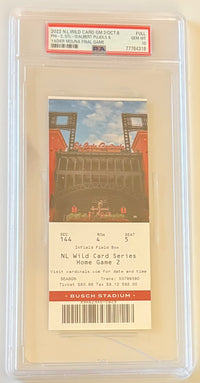 10/8/2022 Final Game Albert Pujols and Yadi Molina, Slab Cracked